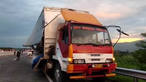 Selidiki Penyebab Kecelakaan di Tol Pandaan-Malang, Polisi Cek Rem Tangan hingga Muatan Truk