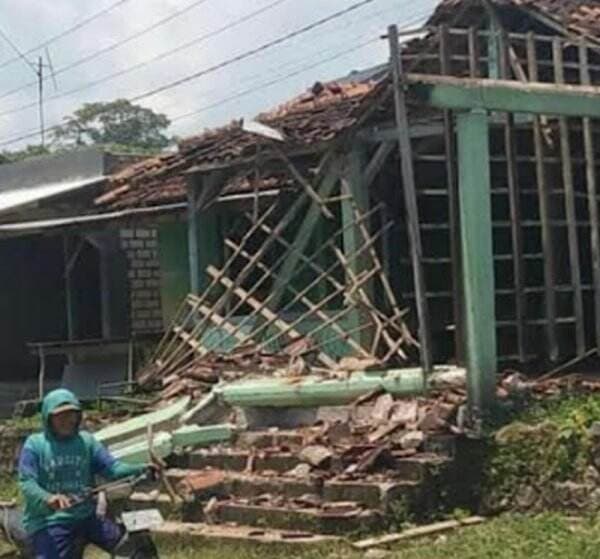 Tuban Diguncang Gempa M6,5, BNPB: Puluhan Bangunan Rusak dan 5 KK Terdampak