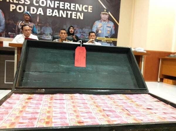 Geger Tokoh Agama di Pandeglang Ngaku Bisa Gandakan Uang Pakai Peti Ajaib: Rp10 Juta Jadi Rp1 Miliar, Begini Ending-nya