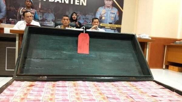 Ustaz di Pandeglang Ditangkap Polisi, Mengaku Bisa Gandakan Uang Rp10 Juta Jadi Rp1 Miliar