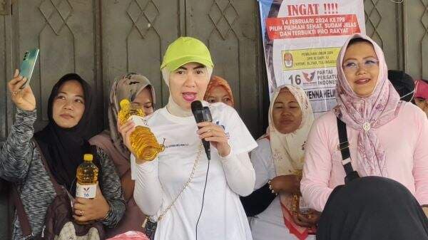 Venna Melinda Kembali Gelar Bazar Minyak Goreng Murah, Warga: Terima Kasih Perindo