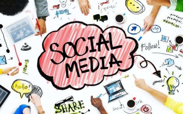 Viral, Alas Kaki Bertuliskan Ayat Suci Alquran Dijual di Swalayan Viral, Alas Kaki Bertuliskan Ayat Suci Alquran Dijual di Swalayan