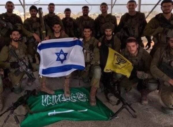 Viral Tentara Israel Injak Bendera Arab Saudi, Pancing Kemarahan Warganet