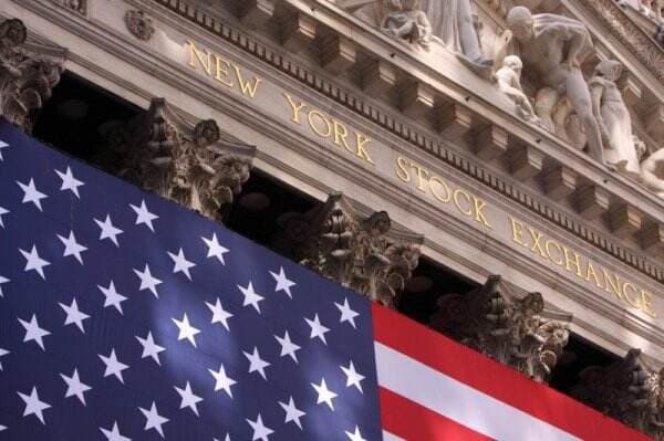 Wall Street Anjlok Tertekan Saham Teknologi