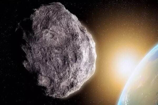 Waspada! Asteroid Sebesar Bus Mendekati Bumi