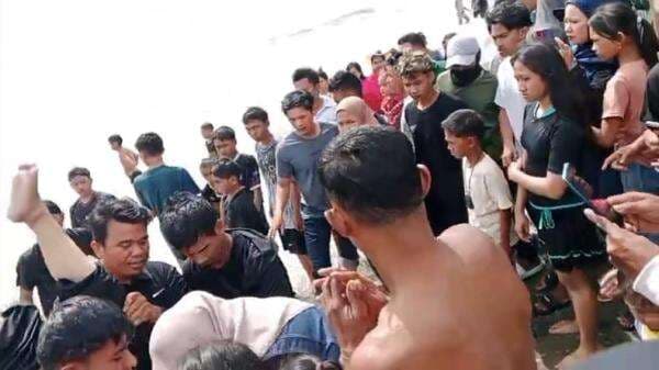 Identitas 6 Korban Tewas dan Selamat Tenggelam di Pantai Ammani Pinrang saat Libur lebaran Identitas 6 Korban Tewas dan Selamat Tenggelam di Pantai Ammani Pinrang saat Libur lebaran