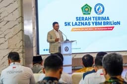 Kemenag RI Serahkan SK Izin Operasional kepada YBM BRILiaN sebagai LAZ Skala Nasional 