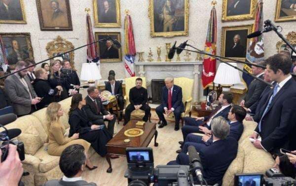 Usai Cekcok, Trump Peringatkan Zelensky Tak Bicara Hal Buruk tentang Putin Usai Cekcok, Trump Peringatkan Zelensky Tak Bicara Hal Buruk tentang Putin