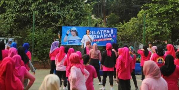 Selesai Pimpin Paripurna DPRD DKI, Zita Anjani Ajak Emak- Emak Pilates