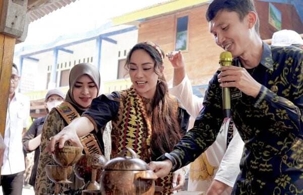 Zita Anjani Kunjungi Keturunan Pahlawan Nasional Radin Inten II, Ini yang Dibahas