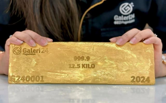 Harga Emas Pegadaian Minggu 14 Desember 2025: Galeri24 Stagnan, UBS Turun Harga Emas Pegadaian Minggu 14 Desember 2025: Galeri24 Stagnan, UBS Turun