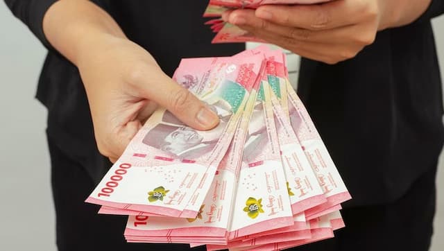 Rupiah Tergelincir ke Rp17.346 di Tengah Ketegangan Global Rupiah Tergelincir ke Rp17.346 di Tengah Ketegangan Global