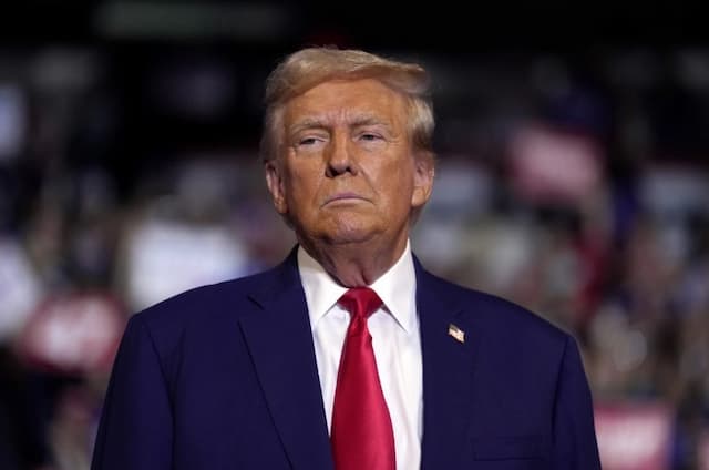 Trump Terapkan Tarif 100 Persen Impor Obat-obatan dan Sesuaikan Bea Masuk Logam Trump Terapkan Tarif 100 Persen Impor Obat-obatan dan Sesuaikan Bea Masuk Logam