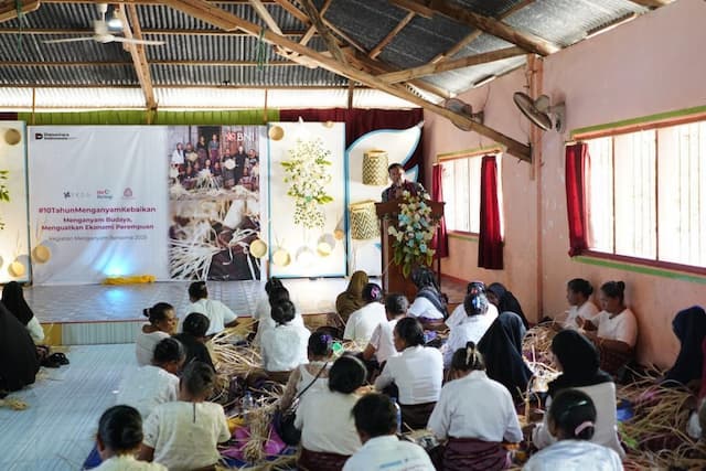BNI Berdayakan 430 Perempuan NTT Lewat Program Anyaman Lontar BNI Berdayakan 430 Perempuan NTT Lewat Program Anyaman Lontar