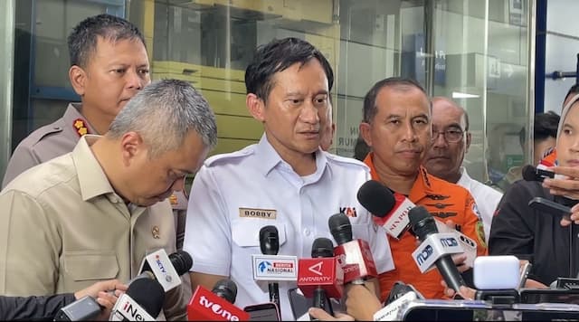 Stasiun Bekasi Timur Ditutup hingga Waktu yang Belum Ditentukan, Perjalanan 25 KA Terganggu Stasiun Bekasi Timur Ditutup hingga Waktu yang Belum Ditentukan, Perjalanan 25 KA Terganggu