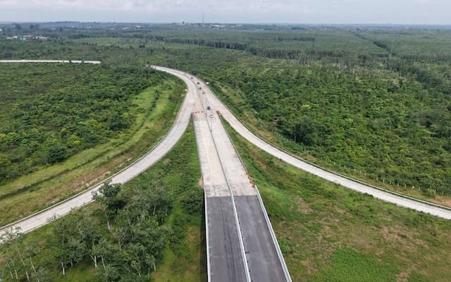 Hutama Karya Gandeng Kejagung Percepat Pembebasan Lahan Tol Trans Sumatera Hutama Karya Gandeng Kejagung Percepat Pembebasan Lahan Tol Trans Sumatera