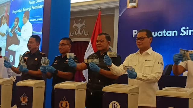 BI Musnahkan 466.535 Lembar Uang Rupiah Palsu BI Musnahkan 466.535 Lembar Uang Rupiah Palsu