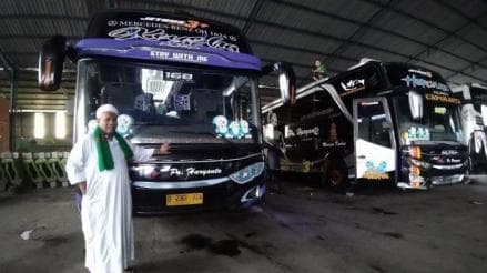 Siapa Pemilik PO Bus Haryanto, Harta Melimpah tapi Makan Rp50 Ribu Sehari Siapa Pemilik PO Bus Haryanto, Harta Melimpah tapi Makan Rp50 Ribu Sehari