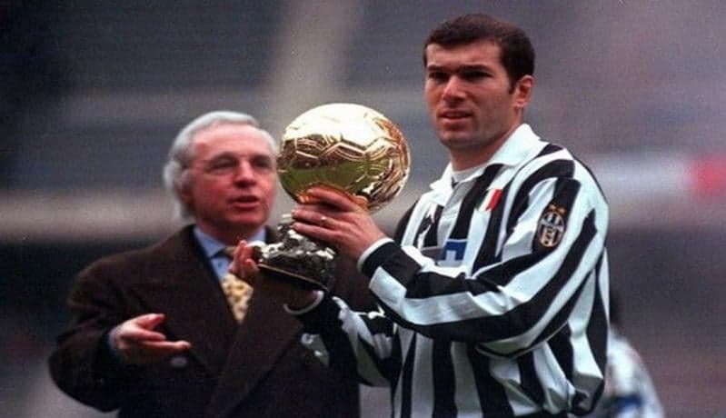 Carlo Ancelotti Sebut Pemain Paling Jenius yang Pernah Dilatih, Bukan Zinedine Zidane Carlo Ancelotti Sebut Pemain Paling Jenius yang Pernah Dilatih, Bukan Zinedine Zidane