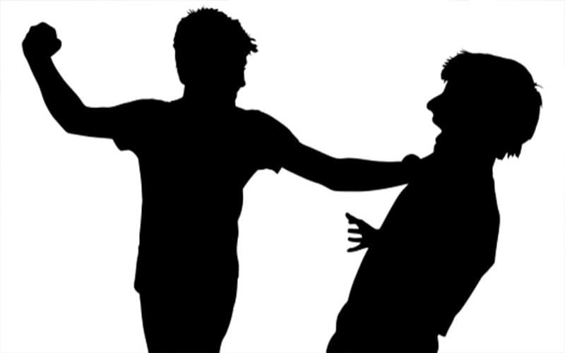 Miris! Guru Dipukul Murid di SMK Situbondo hingga Mata Lebam Miris! Guru Dipukul Murid di SMK Situbondo hingga Mata Lebam