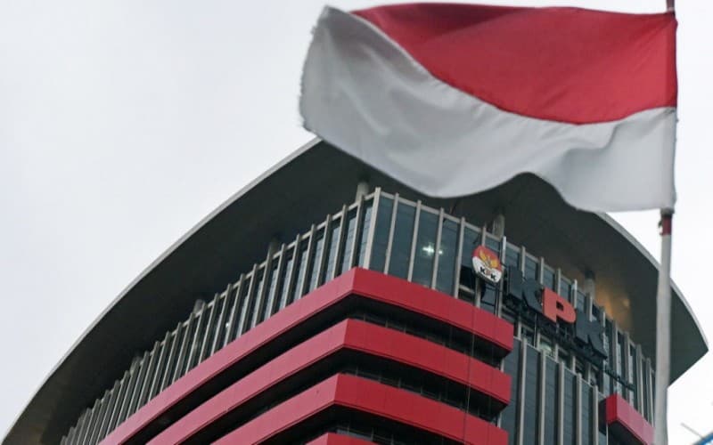 KPK Geledah Rumah Politisi PDIP Ono Surono terkait Kasus Suap Bupati Bekasi KPK Geledah Rumah Politisi PDIP Ono Surono terkait Kasus Suap Bupati Bekasi