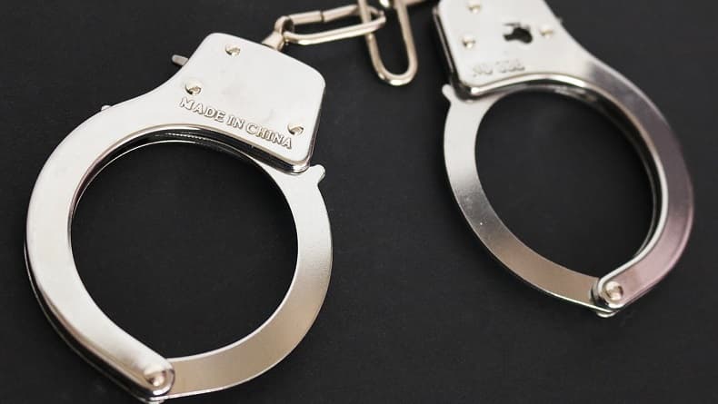 Polisi Tangkap 1 Pelaku Begal di Pinggir Tol Kebon Jeruk, 3 Buron Polisi Tangkap 1 Pelaku Begal di Pinggir Tol Kebon Jeruk, 3 Buron