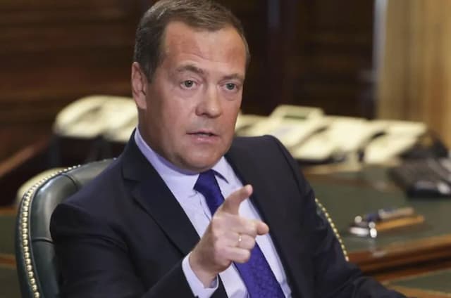 Rusia Sebut Perang Lawan Ukraina dan Negara Barat soal Eksistensi: Eropa Ingin Kami Hancur Rusia Sebut Perang Lawan Ukraina dan Negara Barat soal Eksistensi: Eropa Ingin Kami Hancur