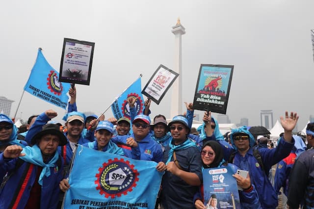 Prabowo bakal Hadiri May Day 2026 di Monas, Siap Dengarkan 11 Tuntutan Buruh Prabowo bakal Hadiri May Day 2026 di Monas, Siap Dengarkan 11 Tuntutan Buruh