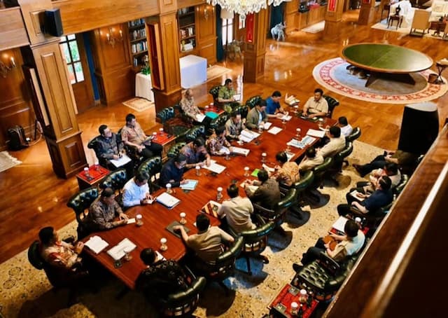 Prabowo Panggil Sejumlah Menteri ke Hambalang, Bahas Penanganan Bencana Banjir Sumatra Prabowo Panggil Sejumlah Menteri ke Hambalang, Bahas Penanganan Bencana Banjir Sumatra