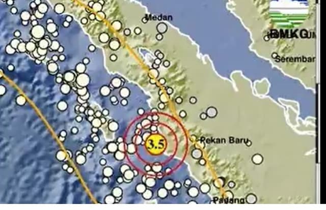 Gempa Hari Ini Guncang Madina Sumut, Cek Magnitudonya! Gempa Hari Ini Guncang Madina Sumut, Cek Magnitudonya!