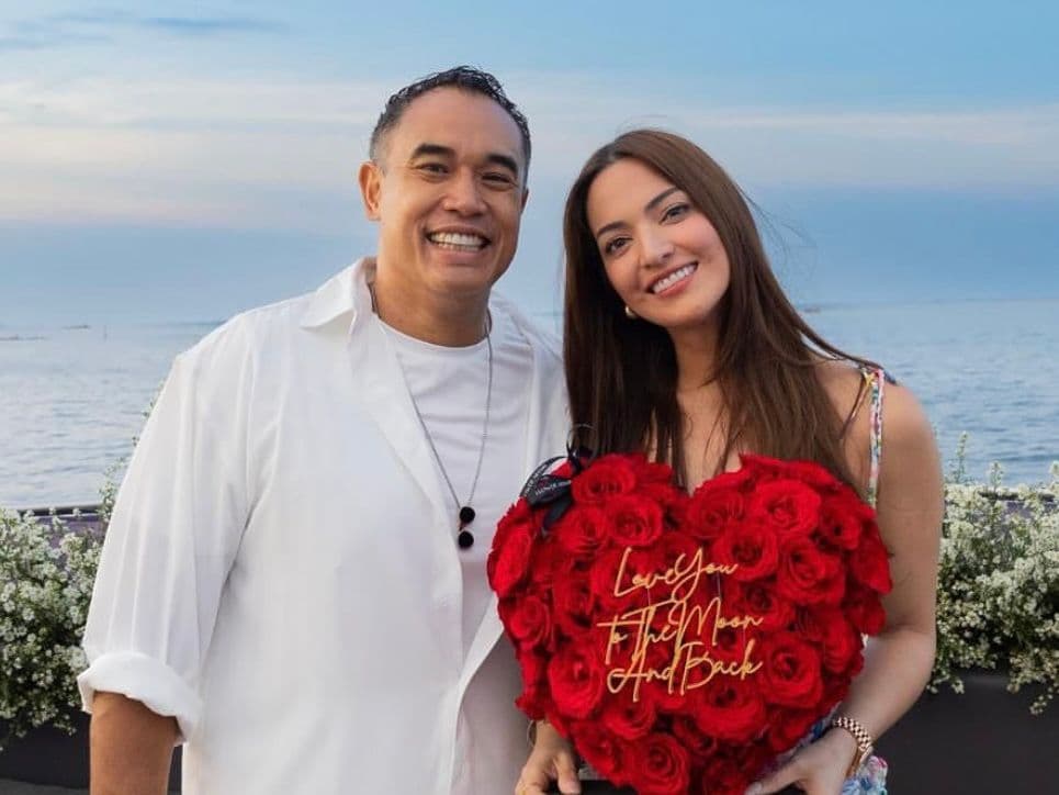 Viral Video Nia Ramadhani Ngeluh Capek, gegara Kelakuan Ardi Bakrie? Viral Video Nia Ramadhani Ngeluh Capek, gegara Kelakuan Ardi Bakrie?