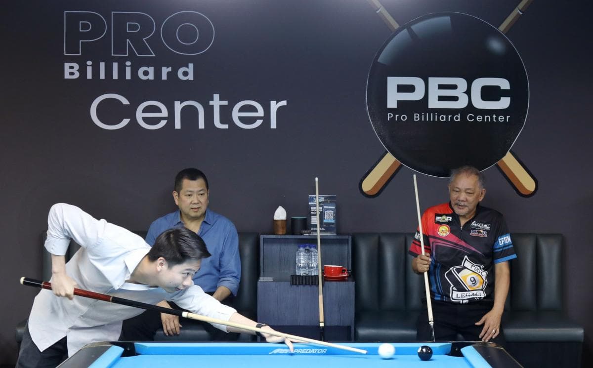 Kevin Sanjaya Jajal Kehebatan Efren Reyes dan Bustamante: Pukulannya di Luar Nalar Kevin Sanjaya Jajal Kehebatan Efren Reyes dan Bustamante: Pukulannya di Luar Nalar