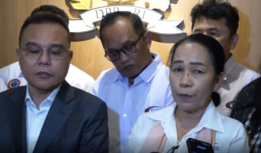 2 Konfederasi Buruh Temui Dasco, Tegaskan Dukung Penuh Program Pemerintahan Prabowo 2 Konfederasi Buruh Temui Dasco, Tegaskan Dukung Penuh Program Pemerintahan Prabowo