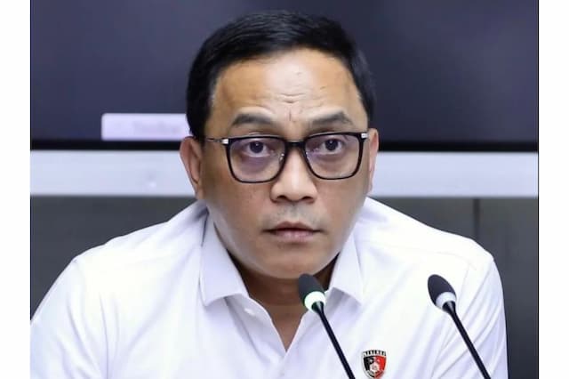 Bareskrim Ringkus Penghubung Bandar Ishak dengan Eks Kasat Narkoba Polres Kutai Barat Bareskrim Ringkus Penghubung Bandar Ishak dengan Eks Kasat Narkoba Polres Kutai Barat