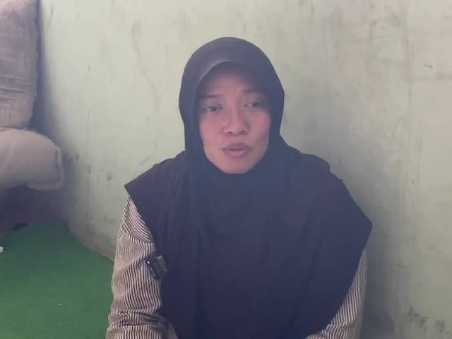 Keluarga Ungkap Awal Mula Cucu Mpok Nori Kenal Pria Irak sebelum Dibunuh, Ketemu di Malaysia! Keluarga Ungkap Awal Mula Cucu Mpok Nori Kenal Pria Irak sebelum Dibunuh, Ketemu di Malaysia!