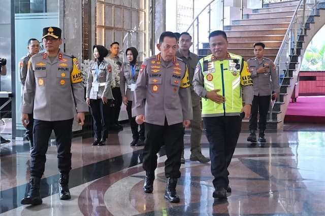 Korlantas Ungkap Fatalitas Kecelakaan Arus Mudik-Balik Lebaran 2026 Turun 30,41 Persen Korlantas Ungkap Fatalitas Kecelakaan Arus Mudik-Balik Lebaran 2026 Turun 30,41 Persen