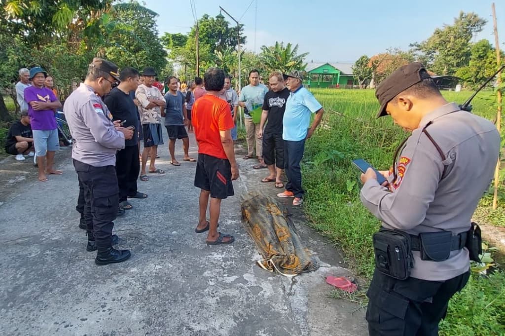 Geger! Lansia Perempuan Ditemukan Tewas dalam Saluran Air di Bantul Geger! Lansia Perempuan Ditemukan Tewas dalam Saluran Air di Bantul