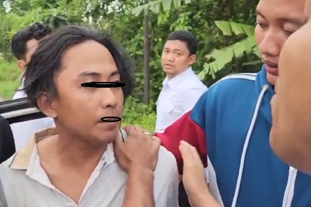 Garang saat Ancam Warga, Koboi Jalanan di Bangkalan Tak Berkutik Ditangkap Polisi Garang saat Ancam Warga, Koboi Jalanan di Bangkalan Tak Berkutik Ditangkap Polisi