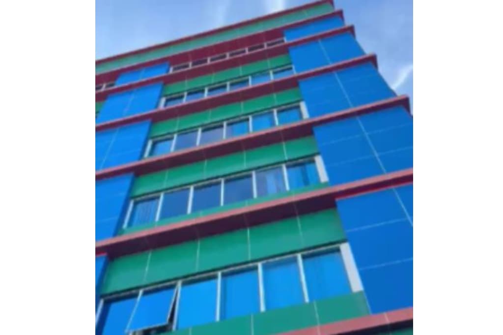 Geger! Pasien RS PKU Muhammadiyah Makassar Tewas Diduga Lompat dari Lantai 5 Geger! Pasien RS PKU Muhammadiyah Makassar Tewas Diduga Lompat dari Lantai 5