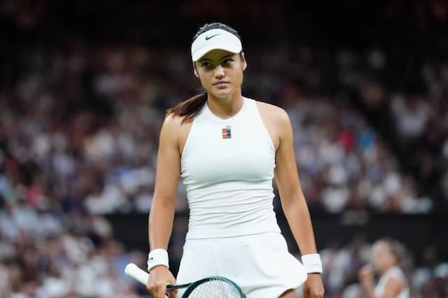 Karier Mandek, Emma Raducanu Diminta Fokus Perbaiki Fisik dan Pelatih Karier Mandek, Emma Raducanu Diminta Fokus Perbaiki Fisik dan Pelatih