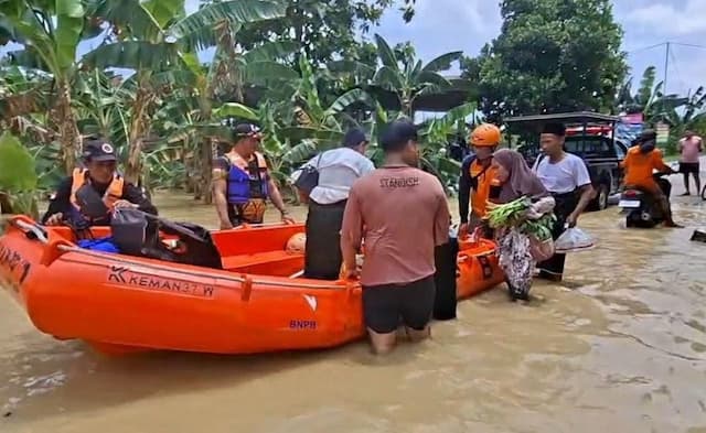 Banjir Terjang 4 Kecamatan di Demak, 1 Orang Hilang dan 4.280 Jiwa Terdampak Banjir Terjang 4 Kecamatan di Demak, 1 Orang Hilang dan 4.280 Jiwa Terdampak