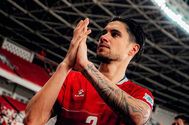 Bukan Emosi, Kevin Diks Jawab Kritik Netizen dengan Pesan Menyentuh Bukan Emosi, Kevin Diks Jawab Kritik Netizen dengan Pesan Menyentuh