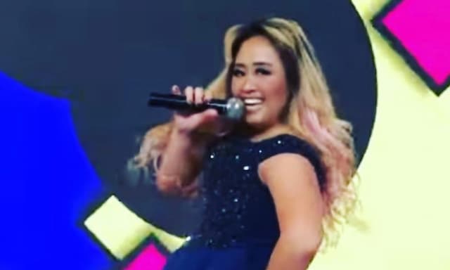 Anak Pinkan Mambo Dihujat, Michelle Ashley Bantah Hidup Hedon saat Ibunya Ngamen Anak Pinkan Mambo Dihujat, Michelle Ashley Bantah Hidup Hedon saat Ibunya Ngamen