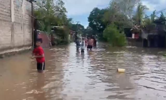 Banjir dan Longsor Terjang Jembrana, BPBD Catat 7 Lokasi Bencana Banjir dan Longsor Terjang Jembrana, BPBD Catat 7 Lokasi Bencana