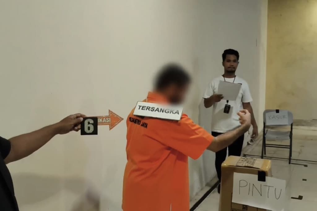 Rekonstruksi Pembunuhan Cucu Mpok Nori, Momen Paling Mengerikan Terkuak Rekonstruksi Pembunuhan Cucu Mpok Nori, Momen Paling Mengerikan Terkuak