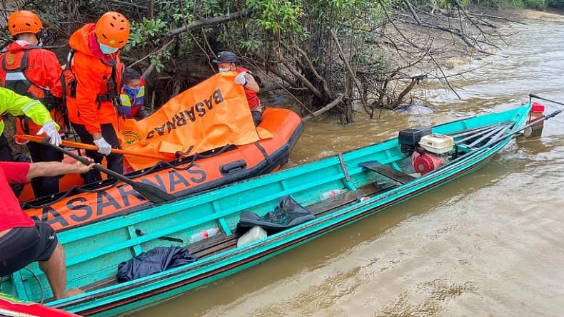 2 Korban Tewas Jatuh dari Kapal di Sungai Barito Ditemukan, Bripda Vikma dan ABK Aleksandro 2 Korban Tewas Jatuh dari Kapal di Sungai Barito Ditemukan, Bripda Vikma dan ABK Aleksandro