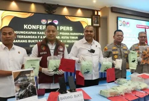 Polda Kaltim Gagalkan Penyelundupan Sabu 11 Kg di Kutai Timur, 2 Tersangka Ditangkap Polda Kaltim Gagalkan Penyelundupan Sabu 11 Kg di Kutai Timur, 2 Tersangka Ditangkap