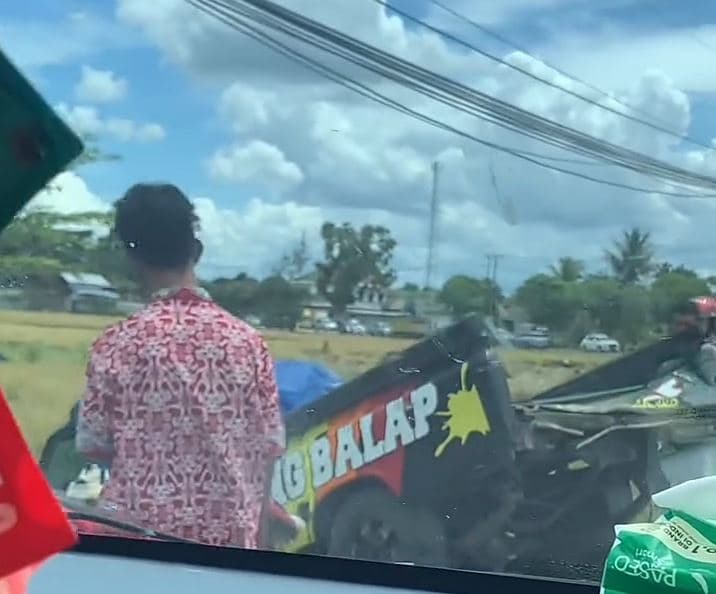 Kecelakaan Maut di Pringsewu, Mobil Pikap Tabrak Motor Tewaskan 2 Orang Kecelakaan Maut di Pringsewu, Mobil Pikap Tabrak Motor Tewaskan 2 Orang