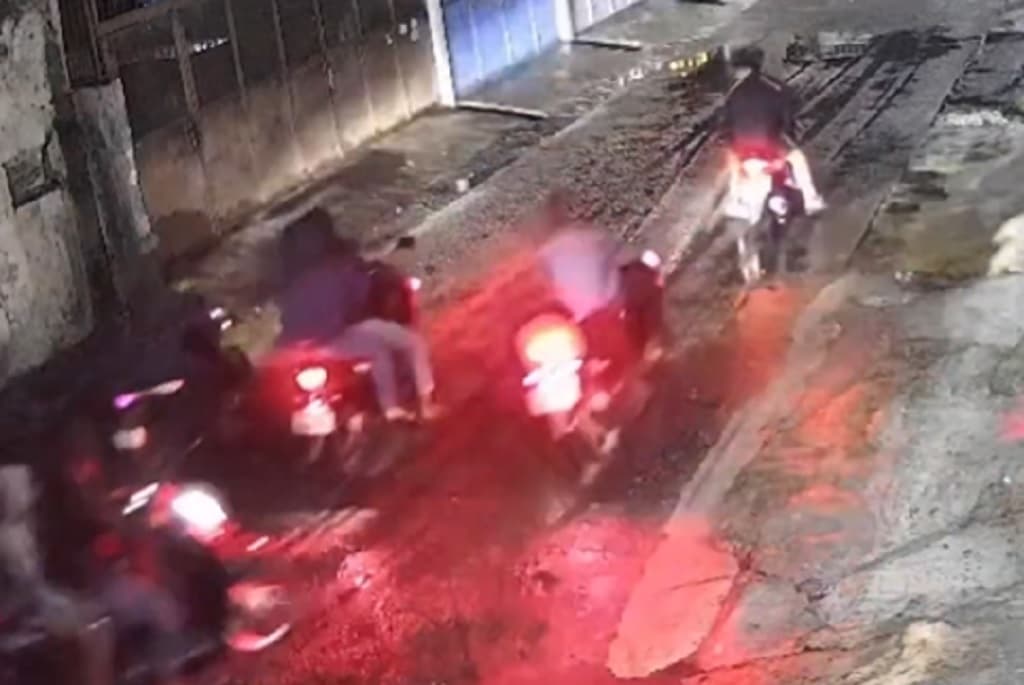 Ngeri! Driver Ojol di Medan Dibegal 8 Orang, Motor Baru Seminggu Dibawa Kabur Ngeri! Driver Ojol di Medan Dibegal 8 Orang, Motor Baru Seminggu Dibawa Kabur