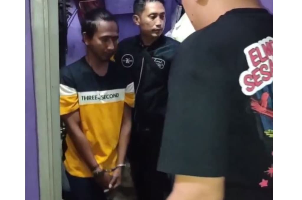 Satpam Bobol TK di Surabaya, Gasak Uang Rp43 Juta dari Ruang Kepala Sekolah Satpam Bobol TK di Surabaya, Gasak Uang Rp43 Juta dari Ruang Kepala Sekolah